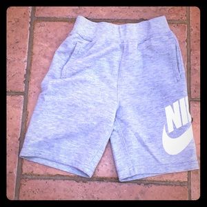 Boys size 6 Nike Grey Sweat Shorts